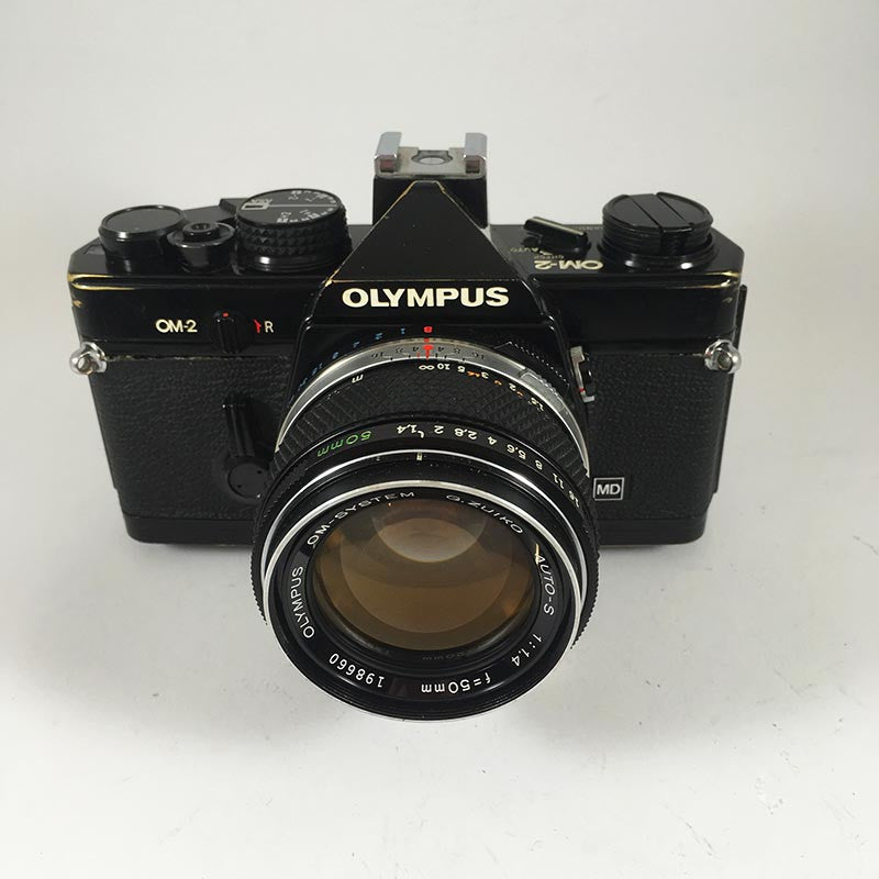 Olympus OM2 Black & 50mm 1.4