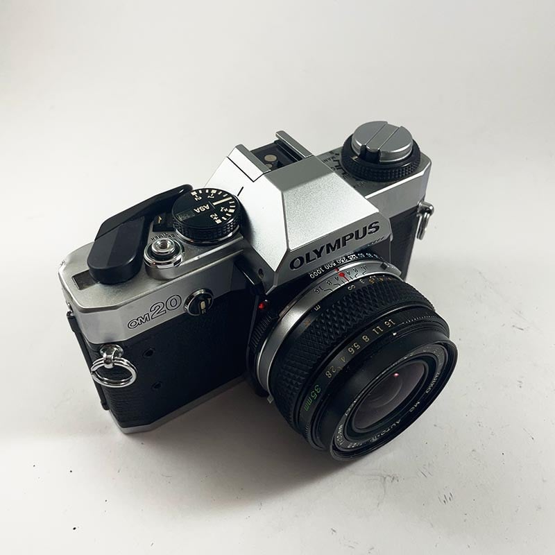 Olympus OM20 & Zuiko 28mm 3.5