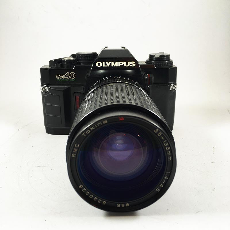 Olympus OM40 & Tokina 35-135mm 4-4.5