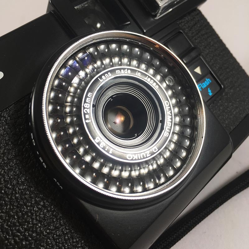 Olympus Pen EF & D.Zuiko 28mm 3.5