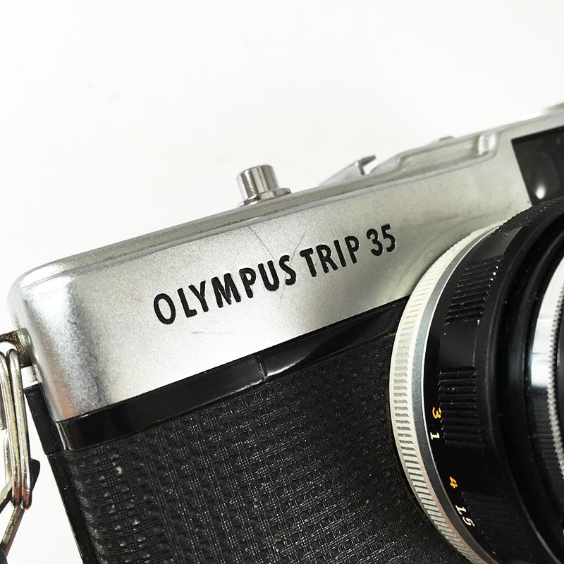 Olympus Trip 35 & D.Zuiko 40mm 2.8/fungus in lens