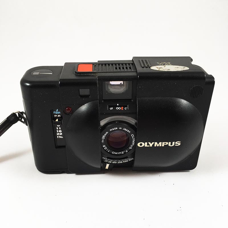 Olympus XA & F.Zuiko 35mm 2.8