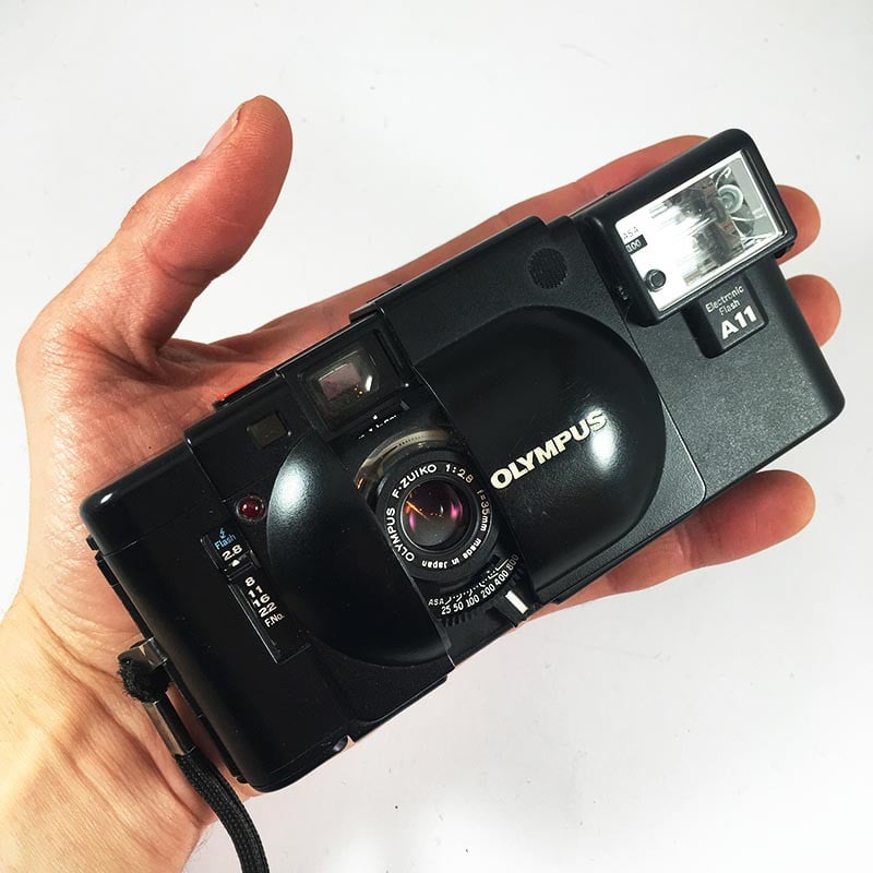 Olympus XA Flash & F.Zuiko 35mm 2.8