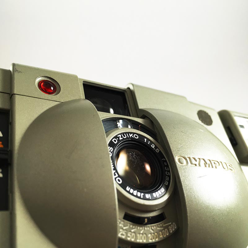 Olympus XA2 Argent A11 & D.Zuiko 35mm 3.5