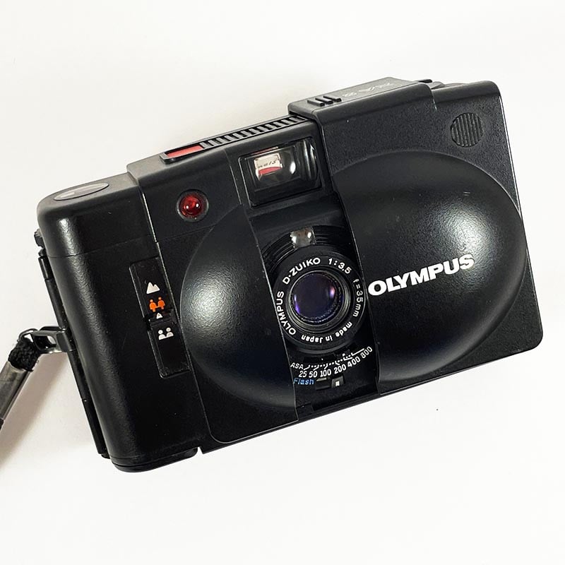 Olympus XA2 & D.Zuiko 35mm 3.5