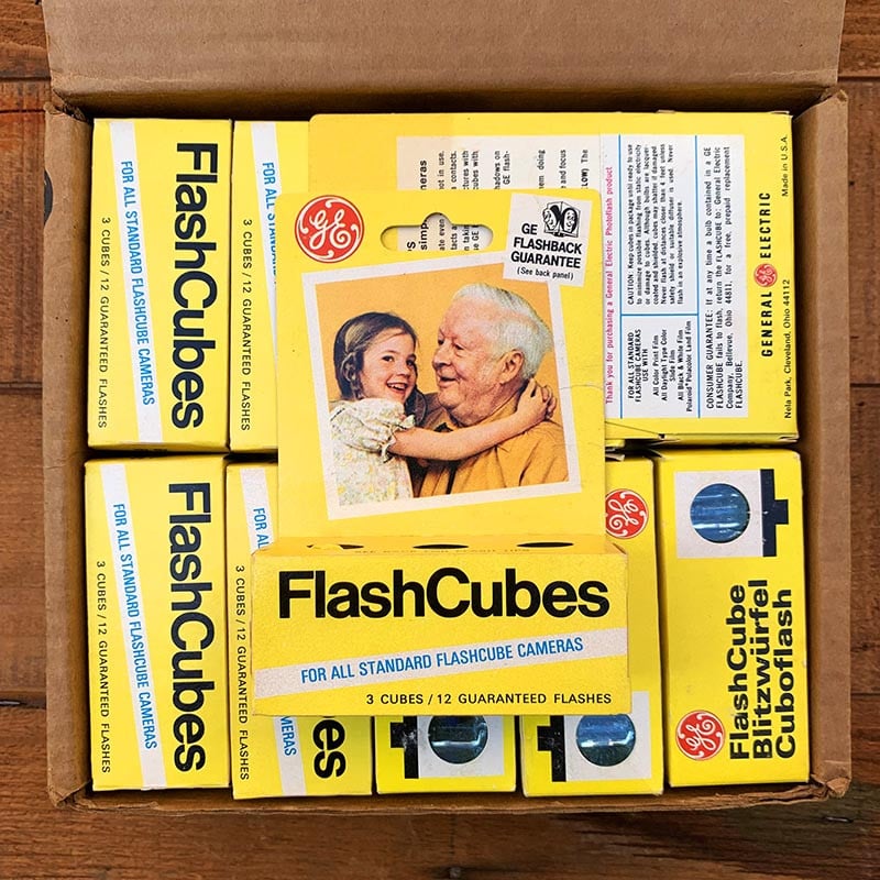 flash cube flashcubes ancien vintage cube 3 pack argentique 1980 GE