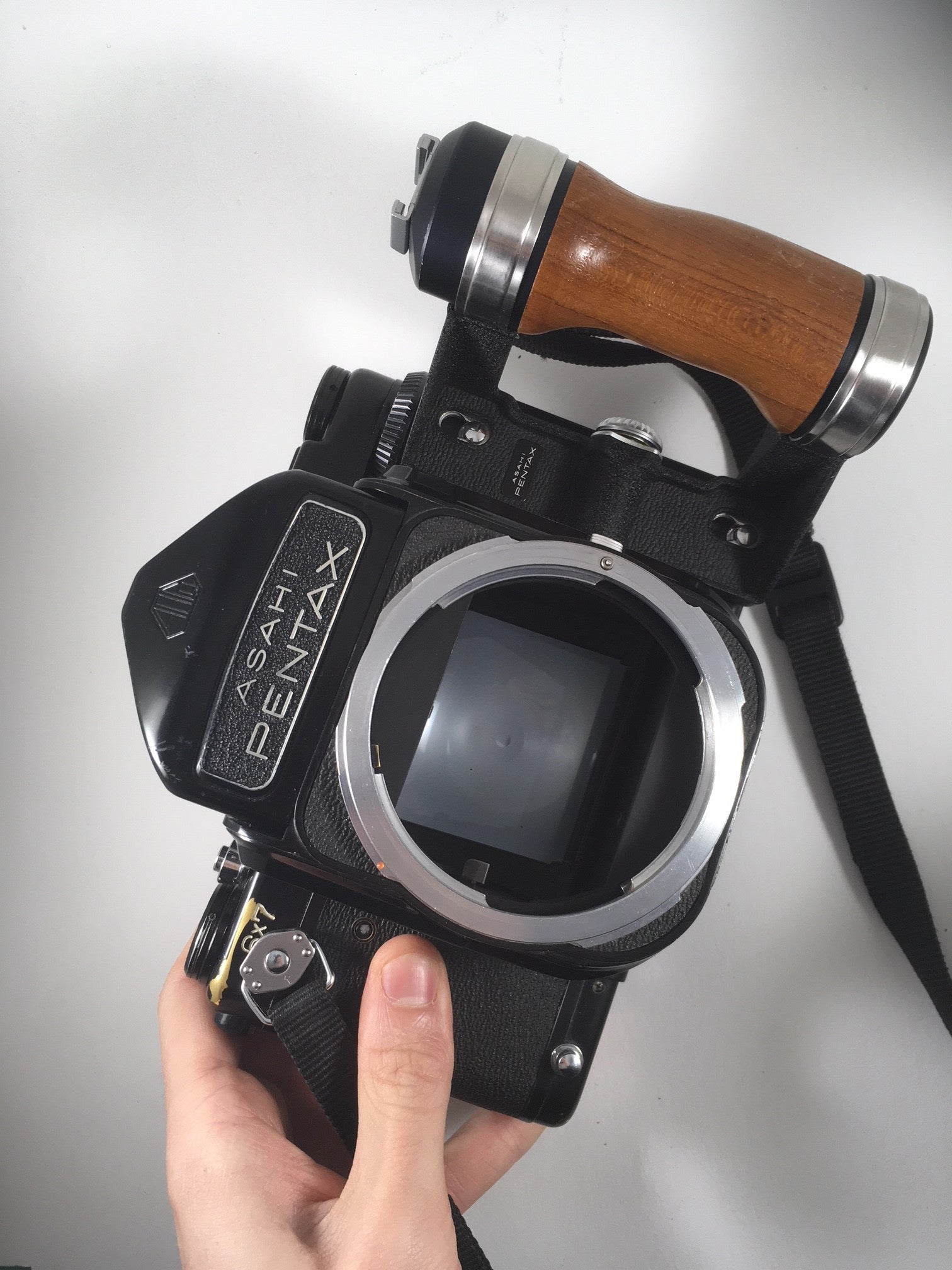 pentax 67 film 120 moyen format appareil photo argentique 1969 takumar 135mm 4 macro