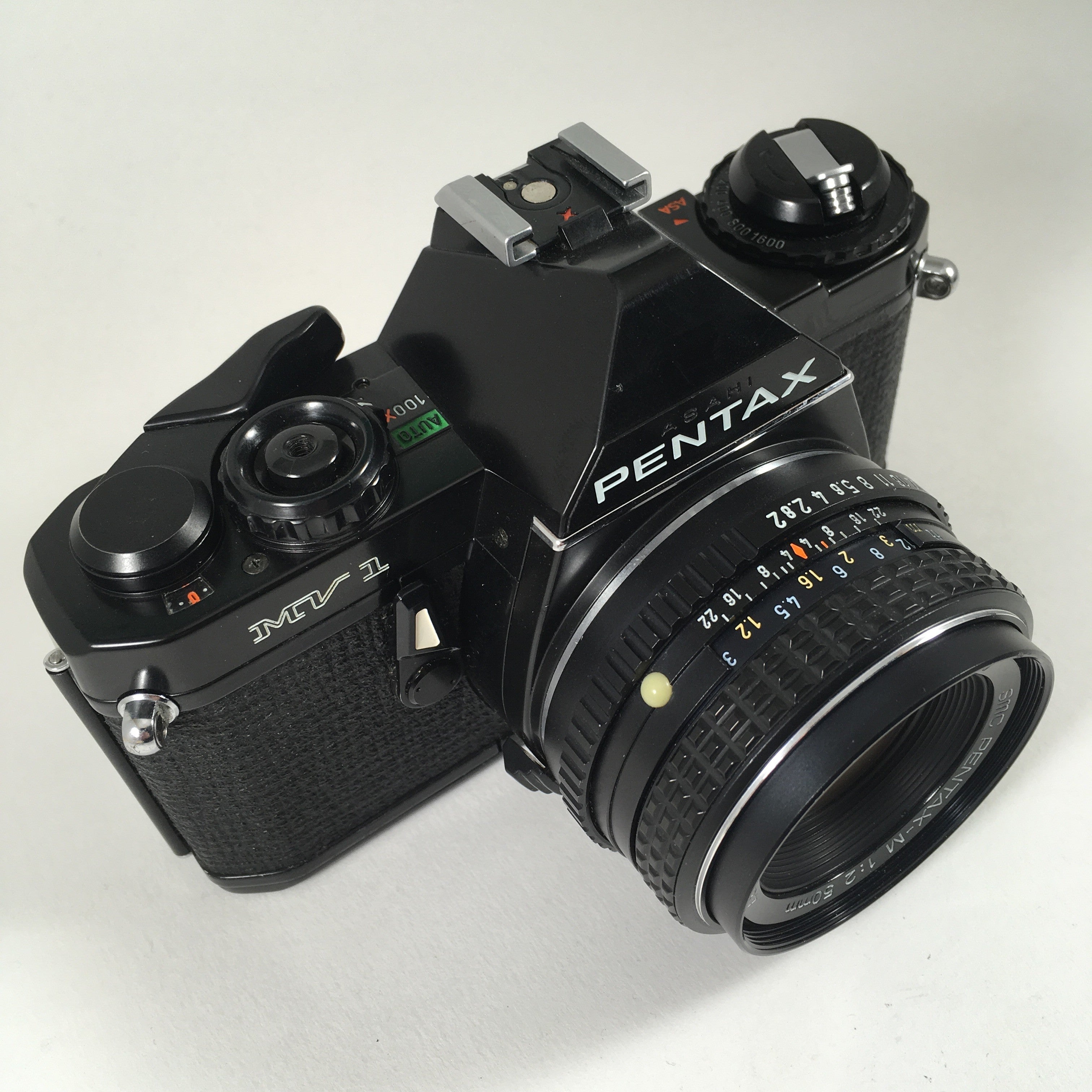 Pentax MV1 Noir & 50mm 1:2