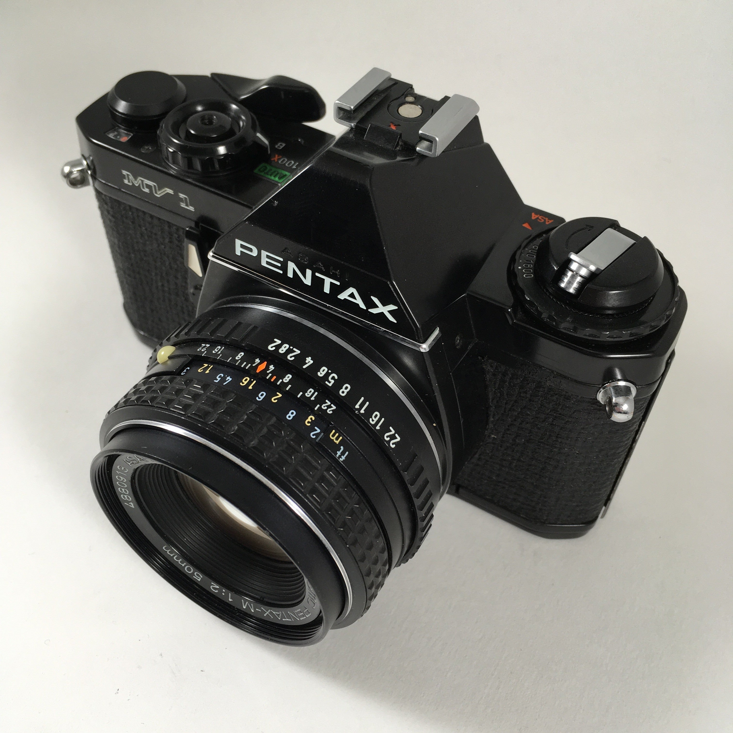 Pentax MV1 Noir & 50mm 1:2