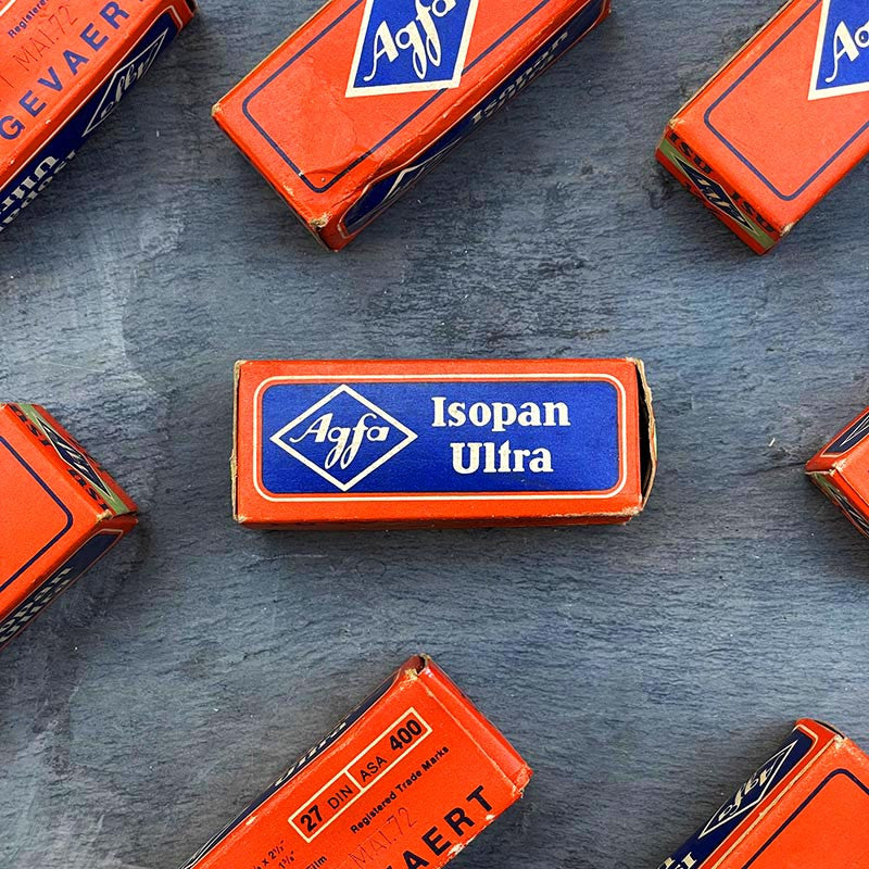 Périmée: Agfa Isopan ISU 100 127