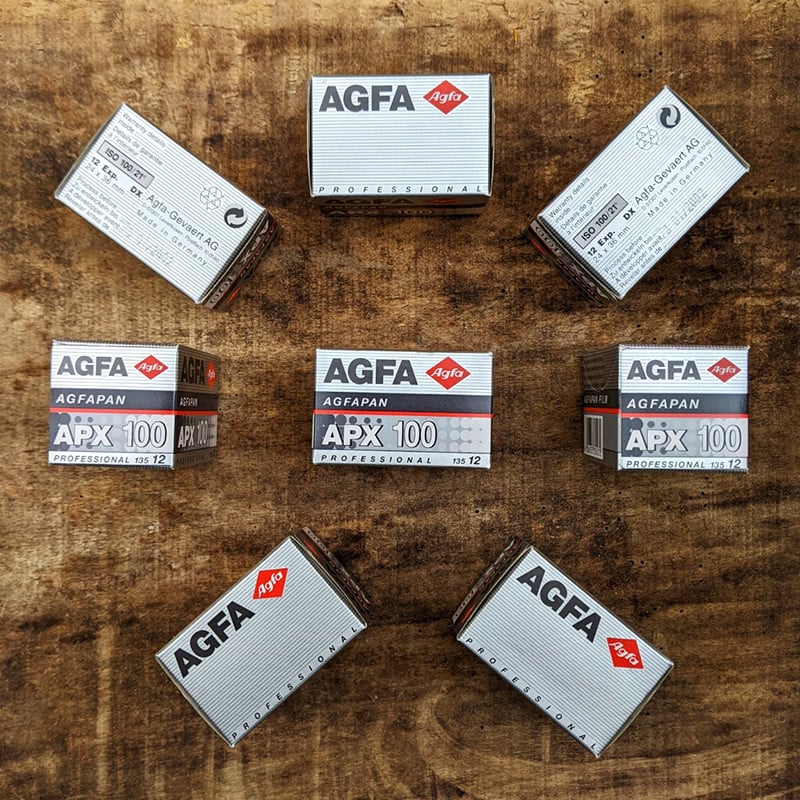 agfa apx agfapan 100 iso ancien vintage pellicule film photographie argentique 135 35mm noir et blanc 2002 périmé périmée