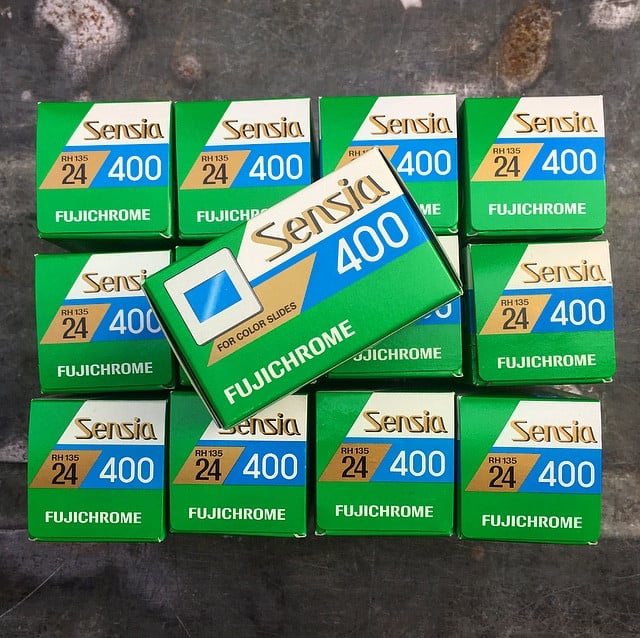sensia 400 35mm fuji fujifilm 36 poses fujichrome diapo couleur diapositives 400 périmée 2004
