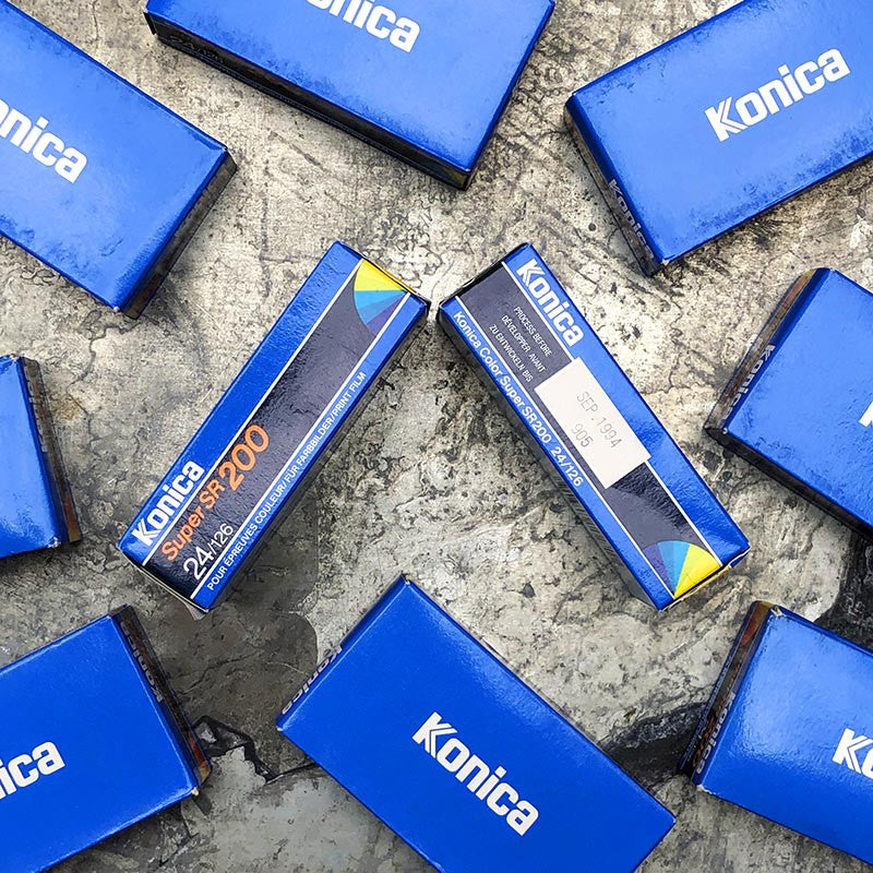konica super sr 200 126 rare format pellicule argentique vintage ancien périmée instamatic
