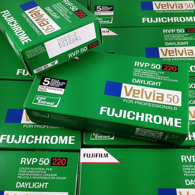 pellicule 220 film pack 5 velvia 50 moyen format diapo diapositive positif 6 6 fujifilm 120 fuji périmé 2009