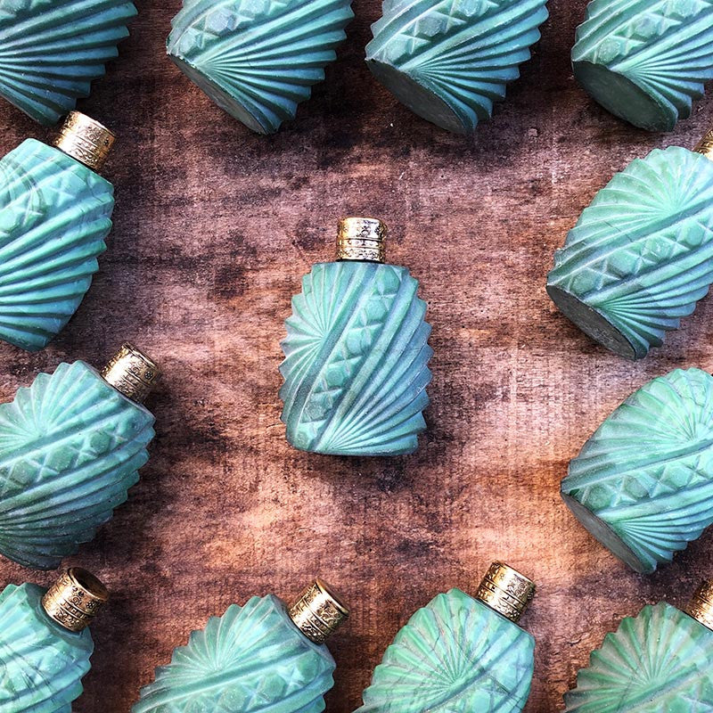 petit flacon de parfum parfumerie vert en verre épais art deco 1930 ancienne vintage