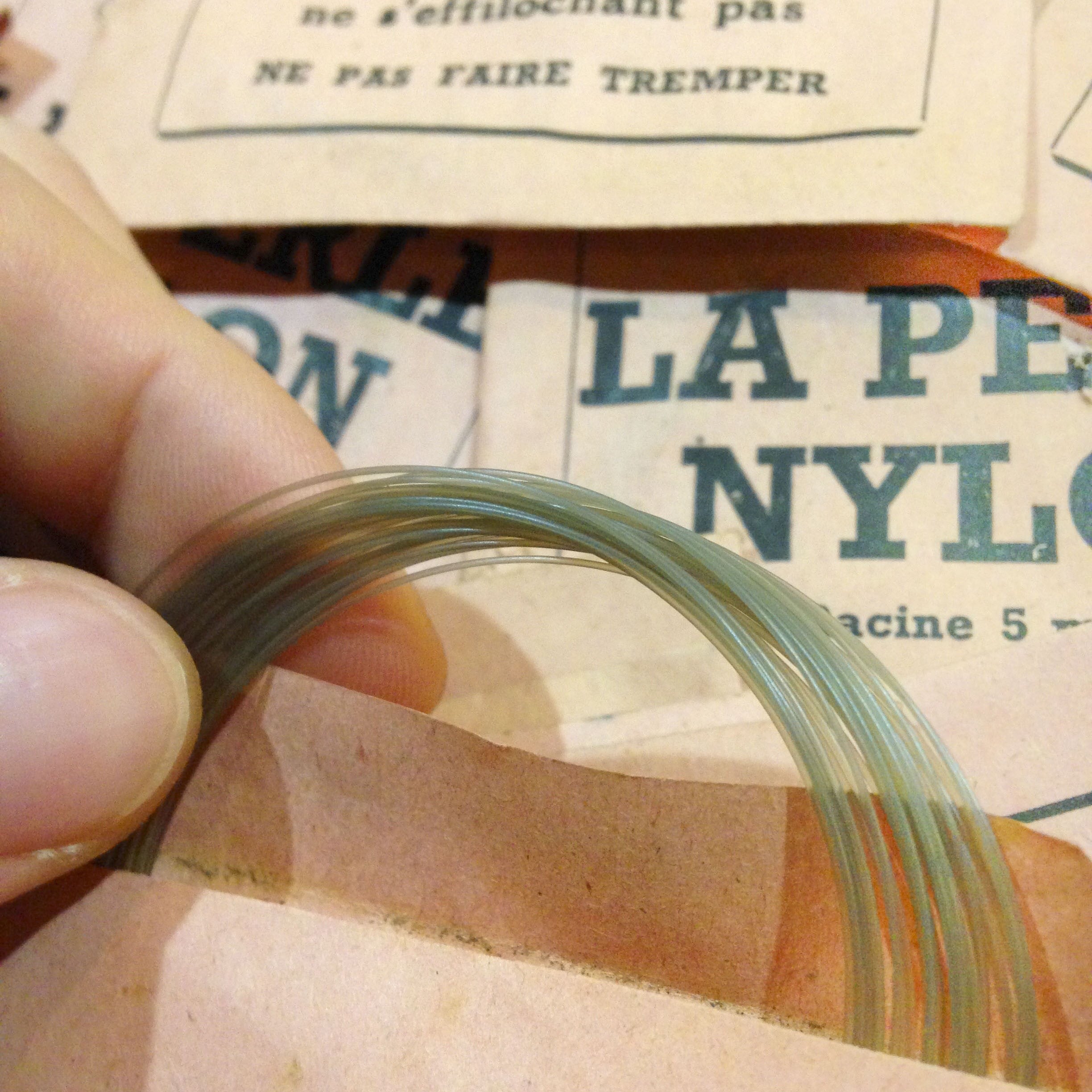 la perle nylon papier sachet fil pêche poisson ancien vintage magasin 1930