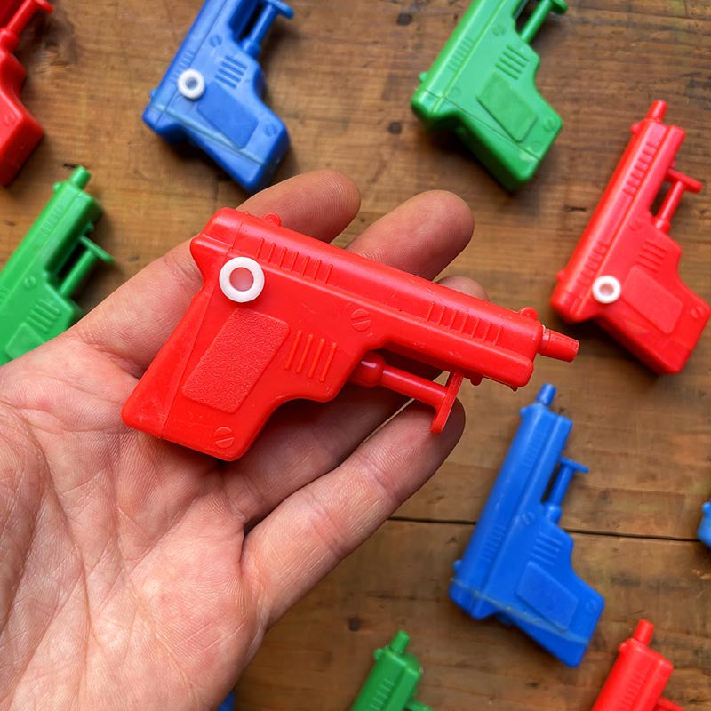 pistolet à eau en plastique jeu jouet de fete forraine forain ancien vintage 1990 coloré couleur