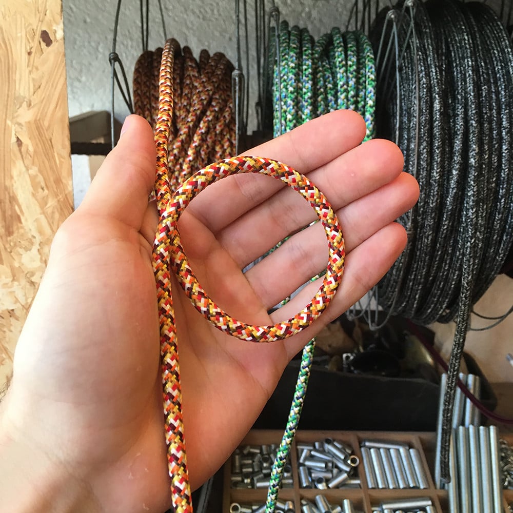 cable electrique couleur fil textile vintage tissu pixel orange rond coloré luminaire lampe