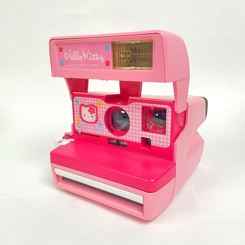 Polaroid 600 Hello Kitty Close Up