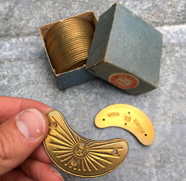renfort protecteur freddy 55 n°55 chaussure botte métal métallique croissant pointe talon laiton doré or