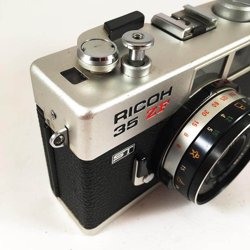 Ricoh 35 ZF & Rikenon 40mm 2.8