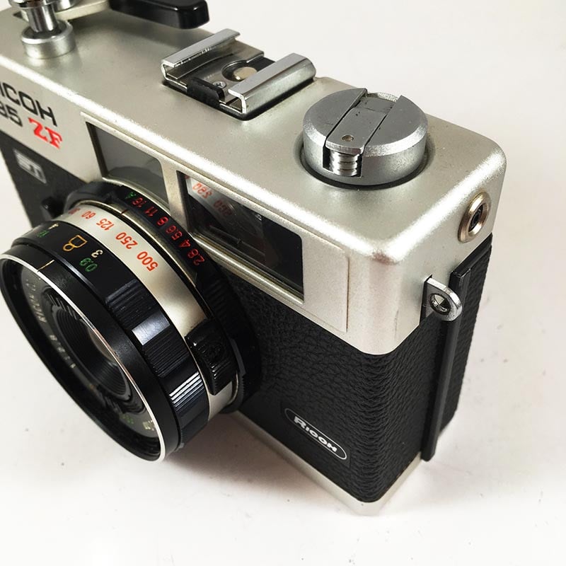 Ricoh 35 ZF & Rikenon 40mm 2.8