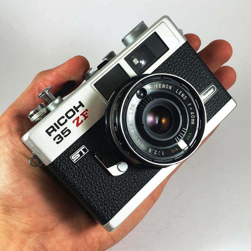 Ricoh 35 ZF & Rikenon 40mm 2.8