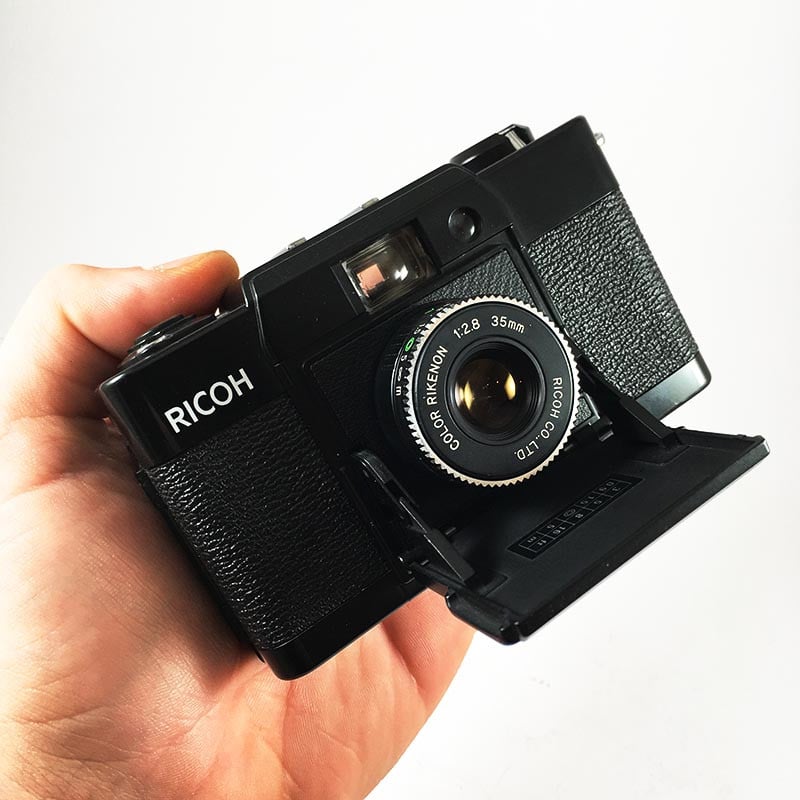Ricoh FF-1 Rikenon 35mm 2.8