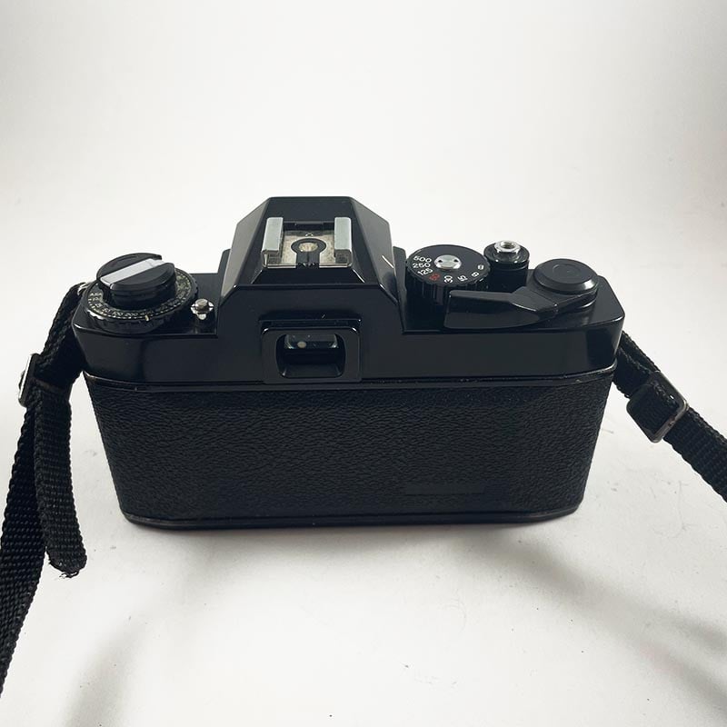 Ricoh KR-5 & Riconar 55mm 2.2