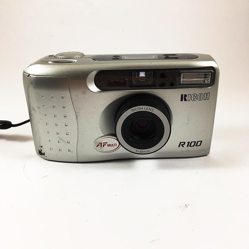 Ricoh R100 & 30mm 4,5