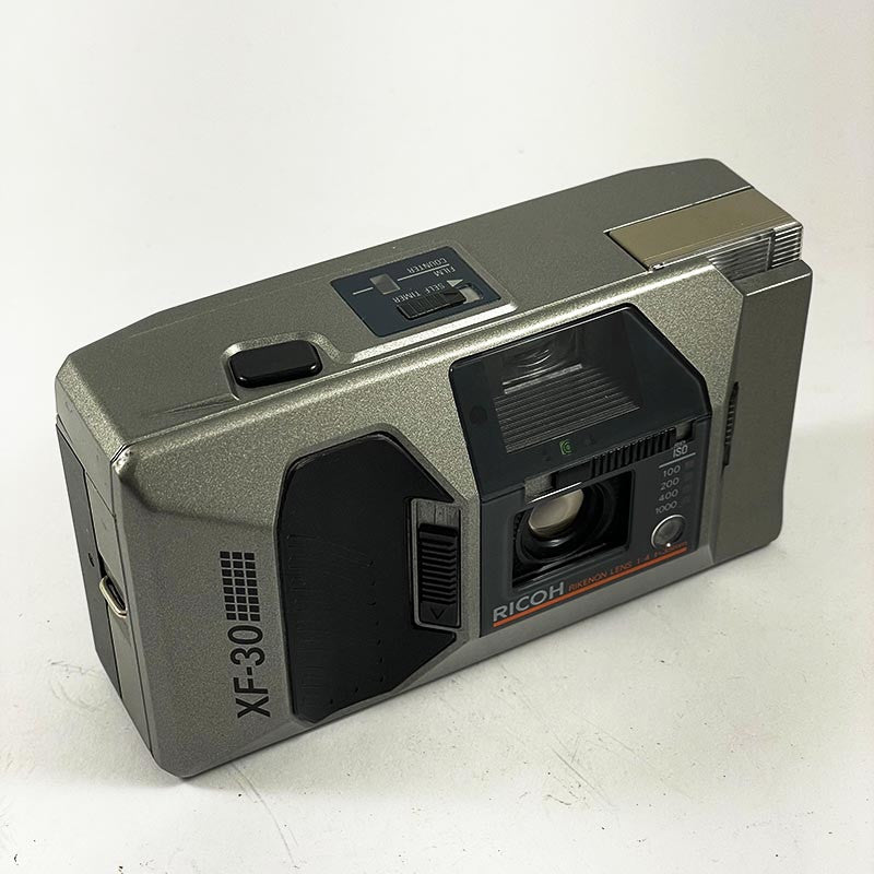 Ricoh XF-30 Silver & 35mm 4
