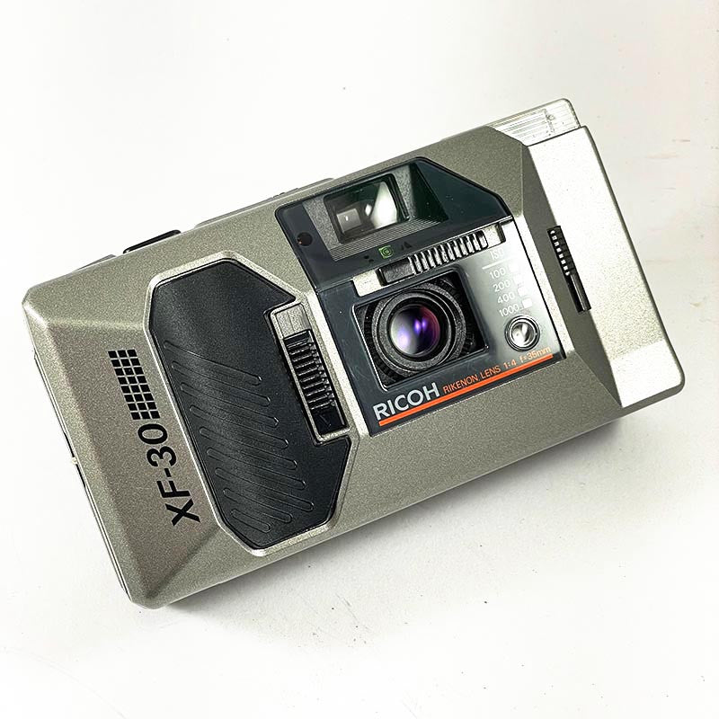 Ricoh XF-30 Silver & 35mm 4