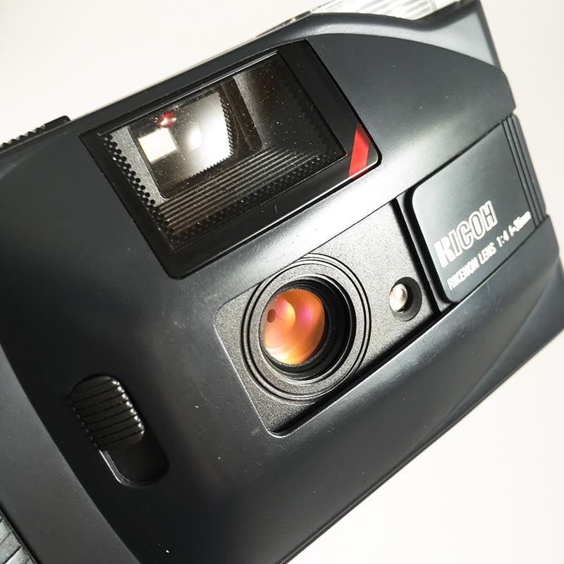 Ricoh YF-20 & Rikenon 35mm 4