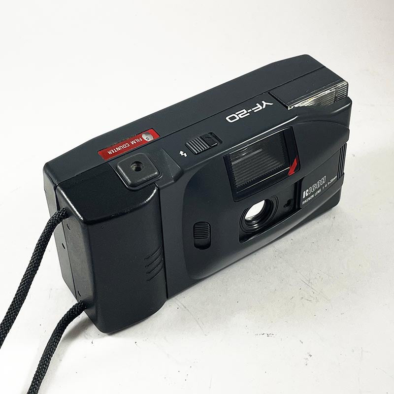 Ricoh YF-20 & Rikenon 35mm 4