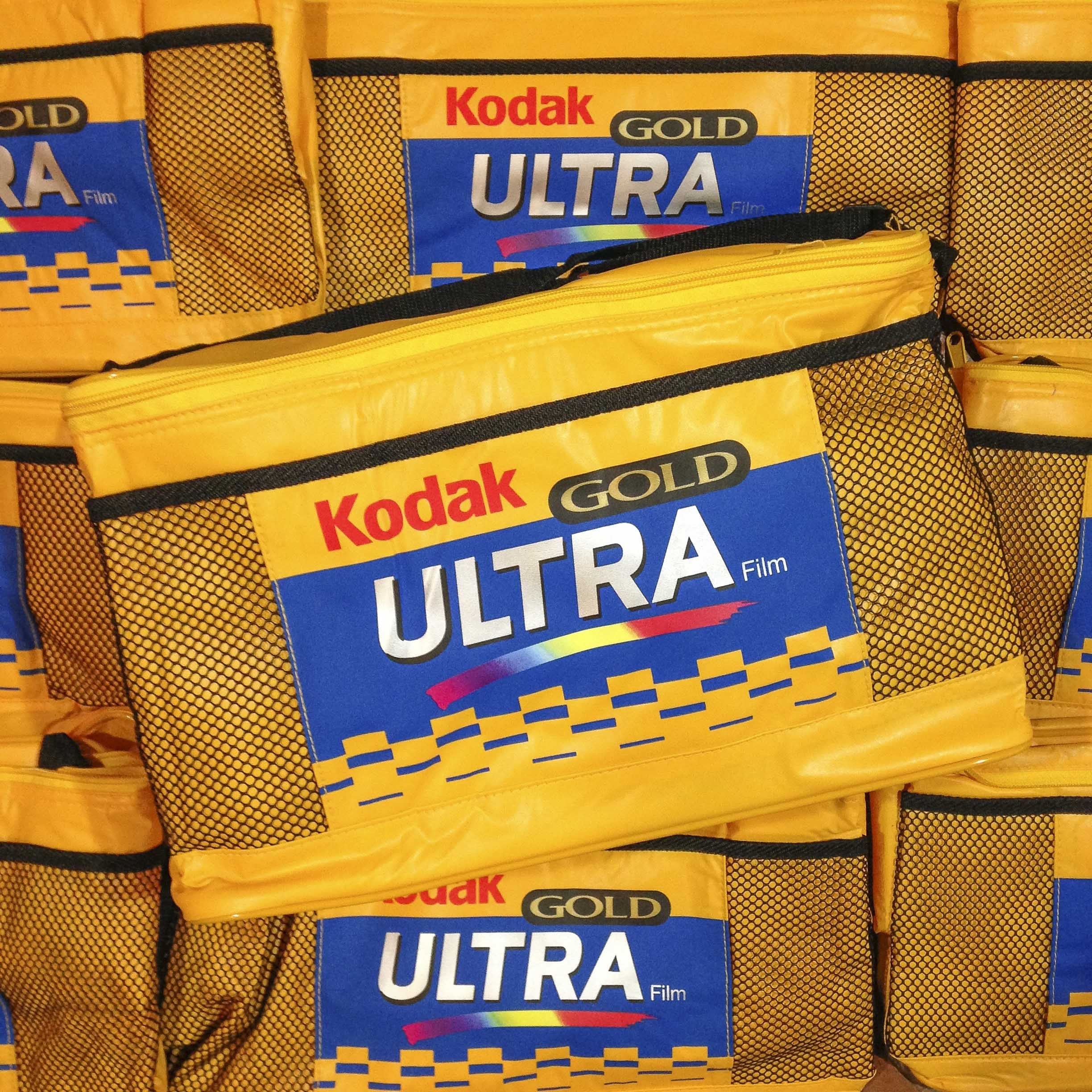sac sacoche kodak glacière ancien vintage gold ultra photographie pellicule magasin photo 1990