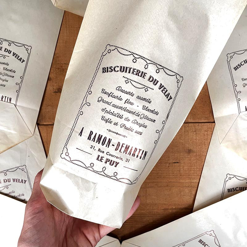 sachet ancien biscuiterie du velay biscuit boutique ancienne le puy emballage papier vintage 1950