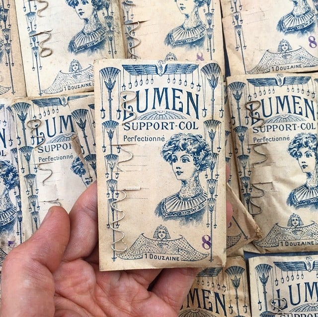 sachet ancien support col vetement femme homme 1900 1920 egypte lumen