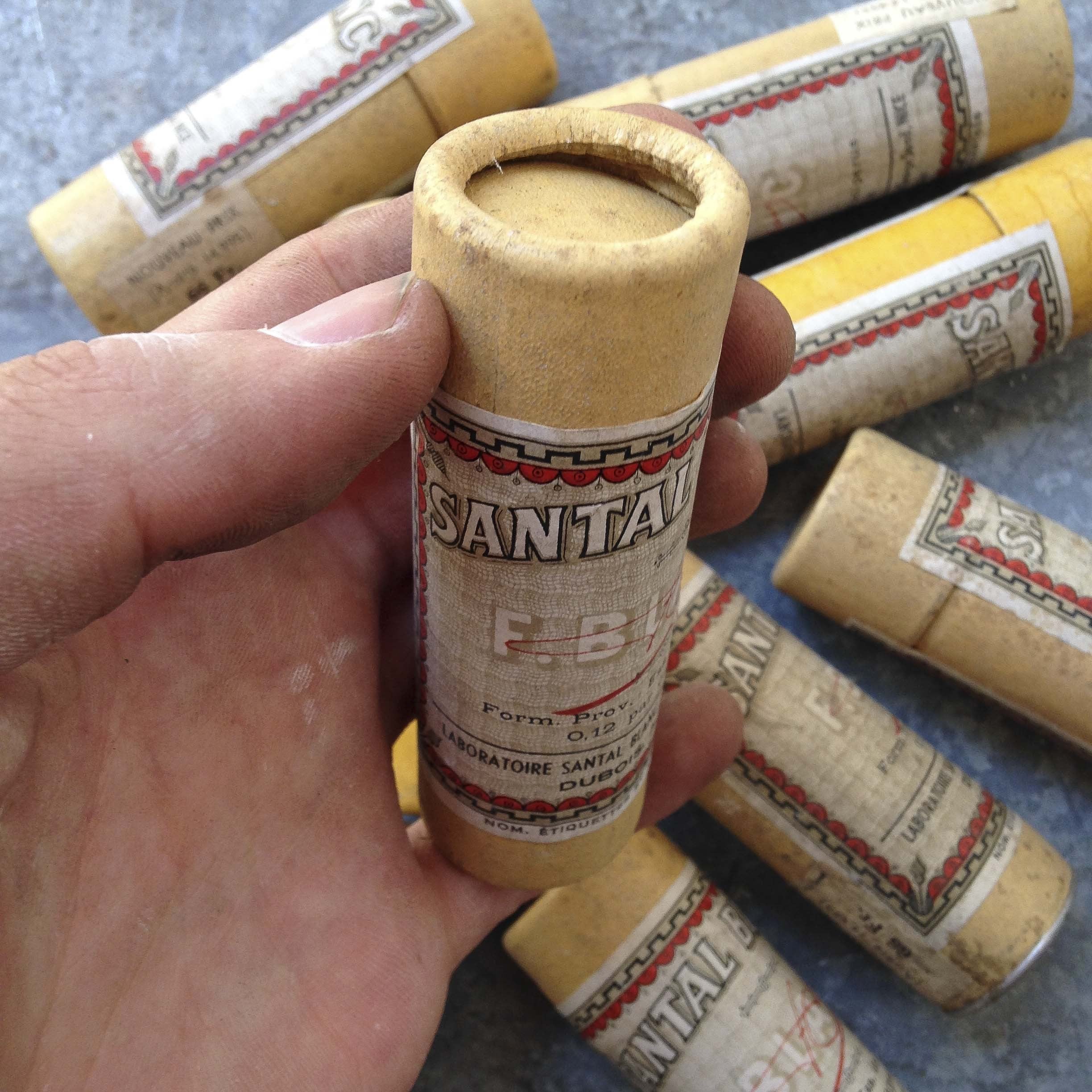 santal blanc médicament tube carton ancien vintage pharmacie 1930