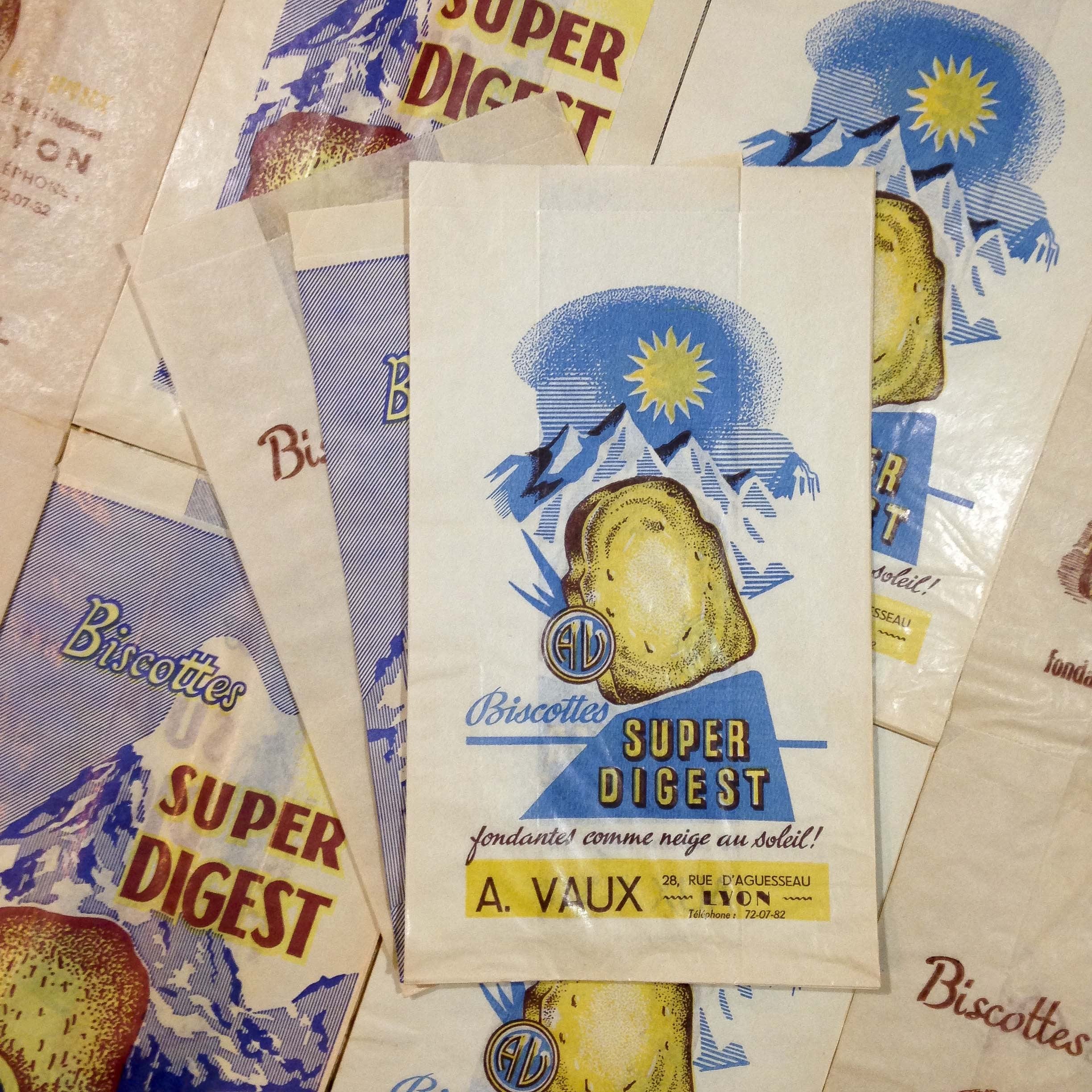 sachet biscottes digest ancien vintage papier épicerie 1960 série