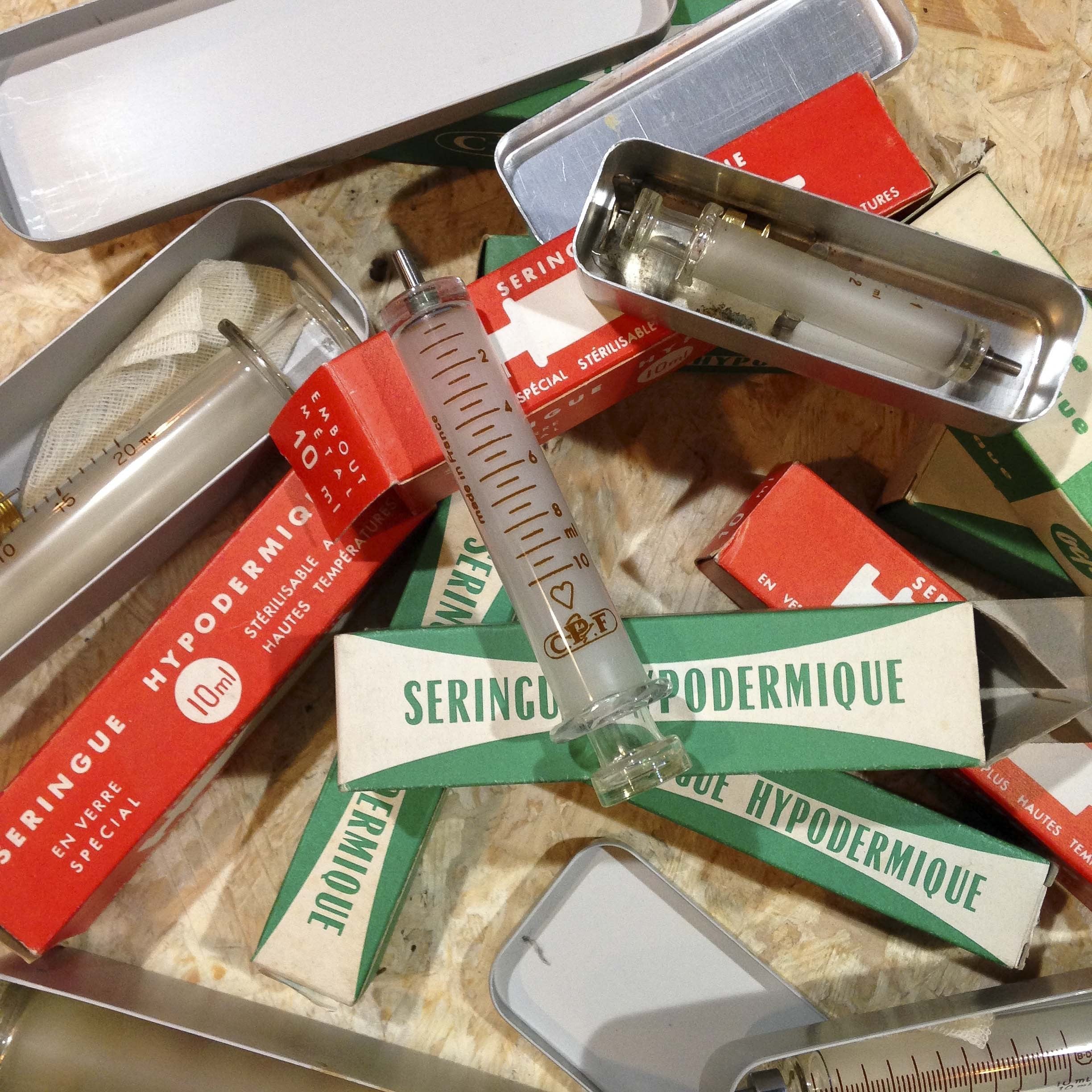 seringue hypodermique ancien vintage verre pharmacie 1950