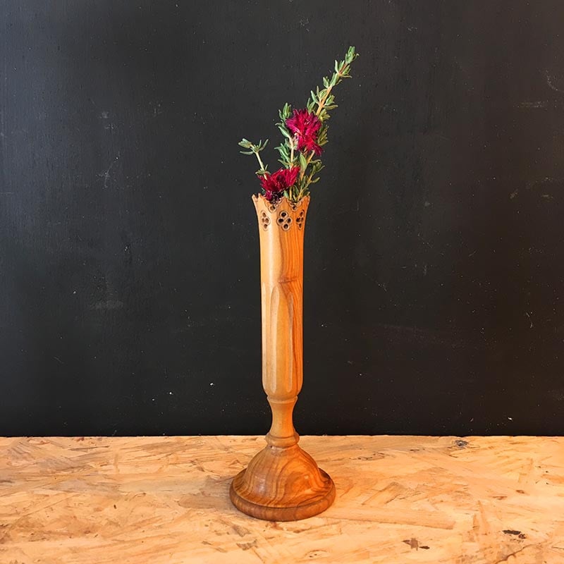 soliflore du jura fleur fleuriste bois tourné verre 1930 décor cabinet de curiosité