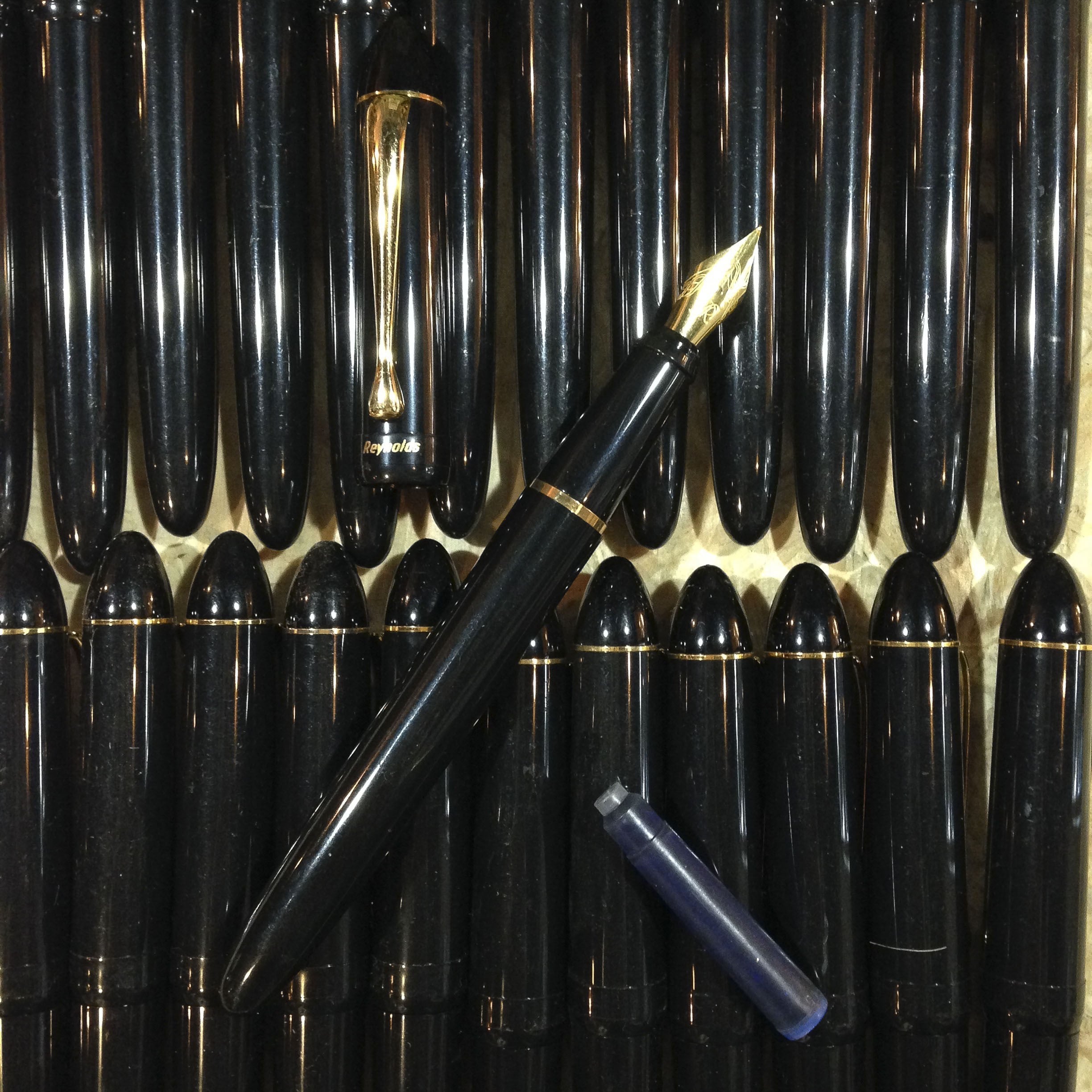 stylo plume ancien vintage reynolds écriture papeterie 1990