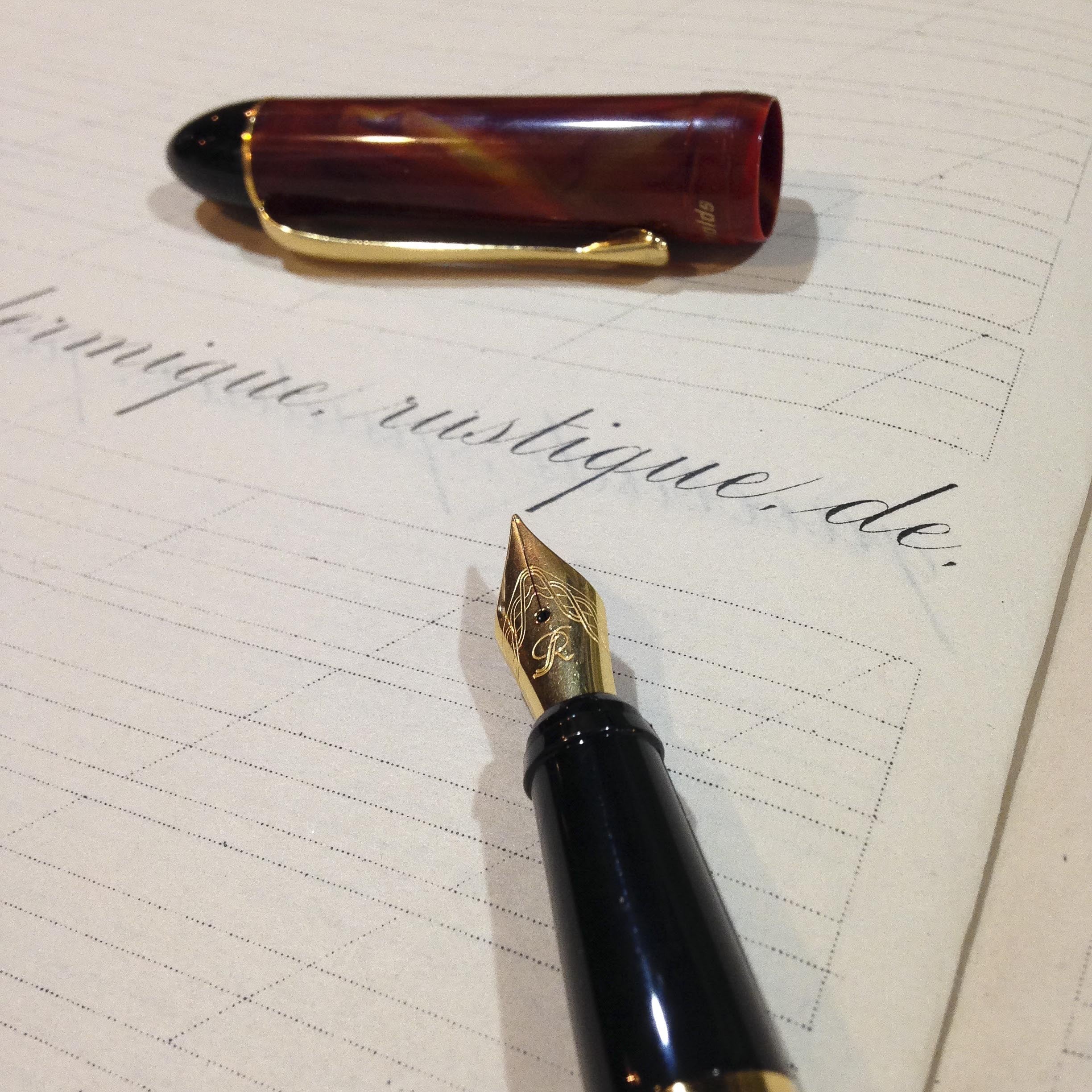 stylo plume ancien vintage reynolds écriture papeterie 1990