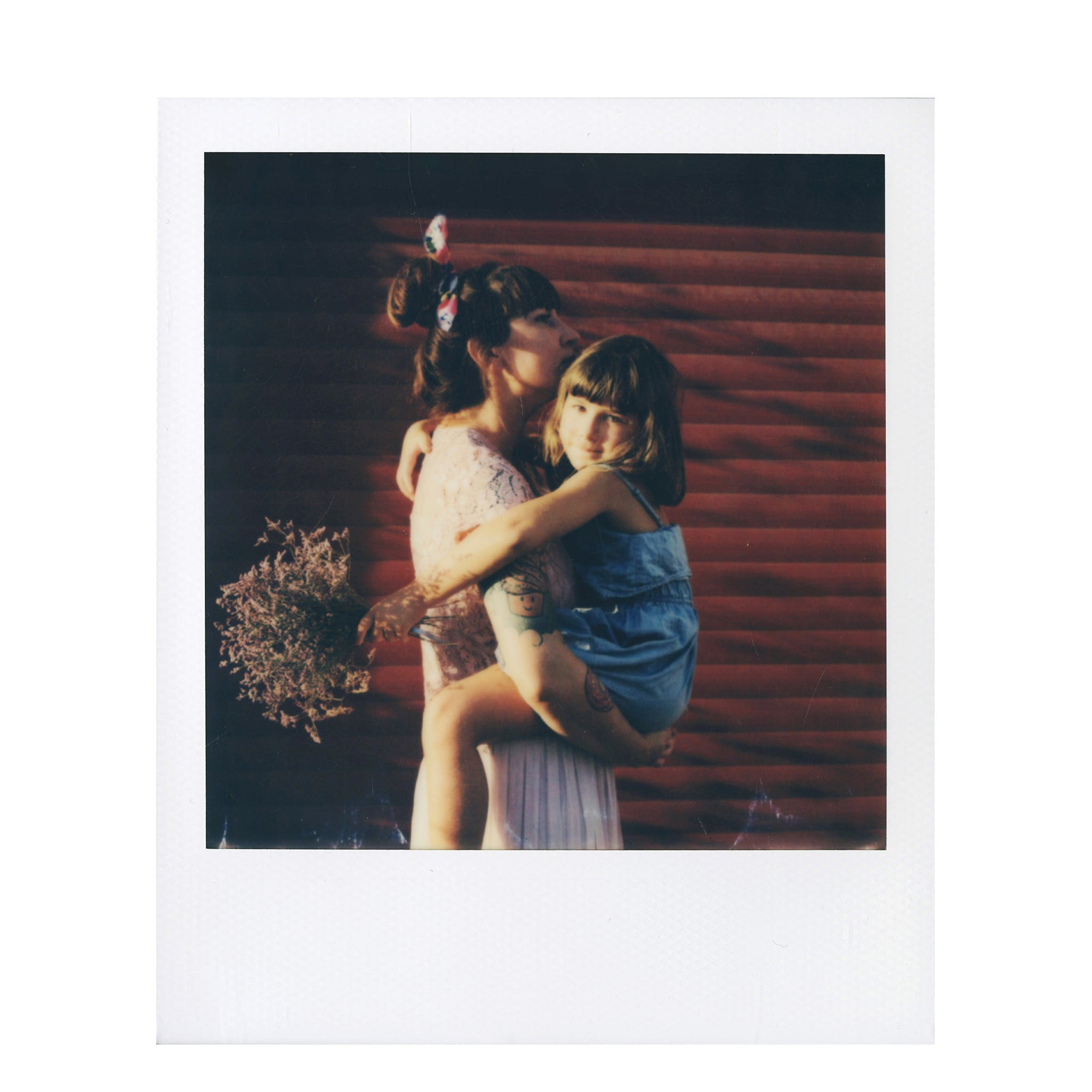 Polaroid SX-70 couleur pellicule film photo instantanée bord blanc