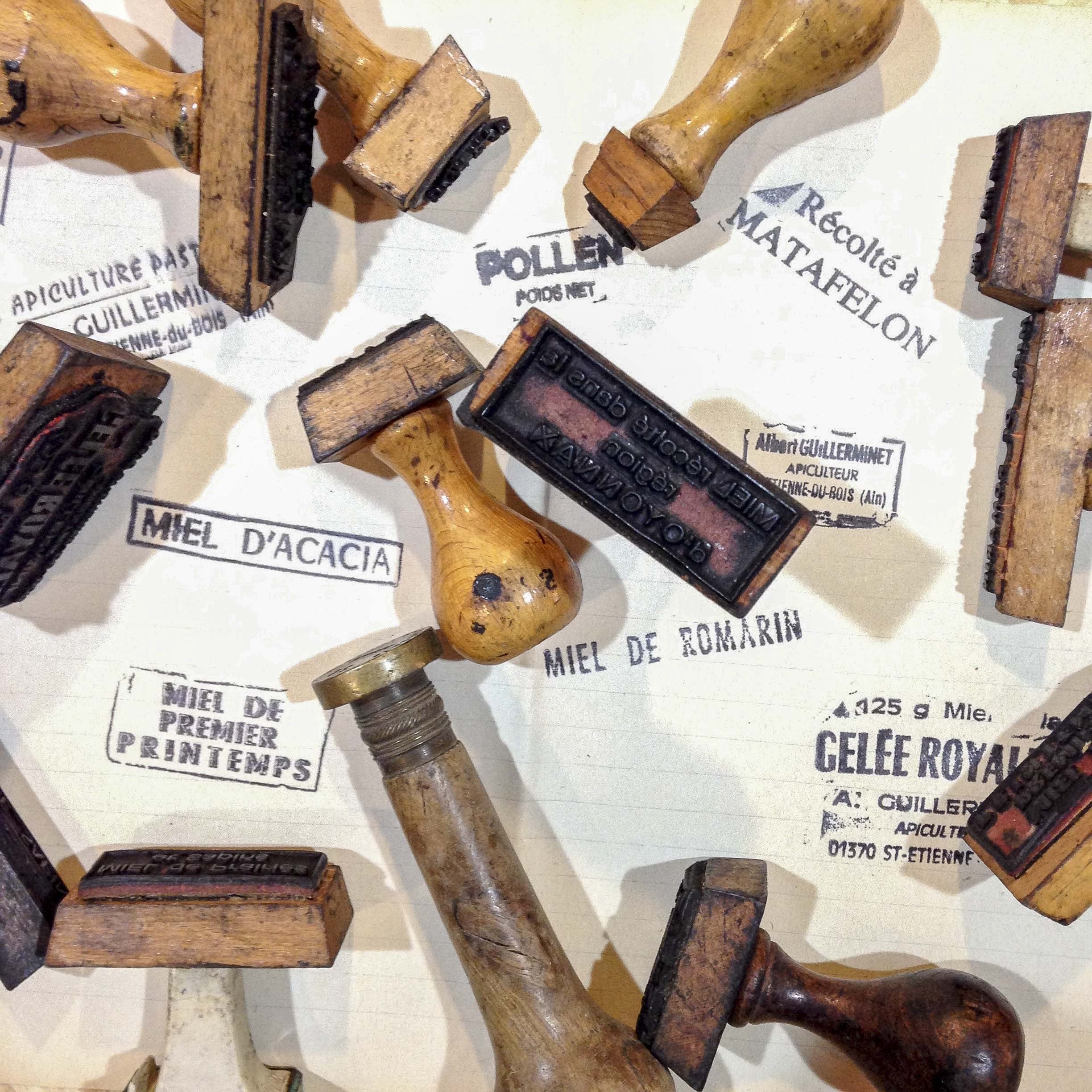 artisan bois tampon miel apiculteur ancien vintage 1960
