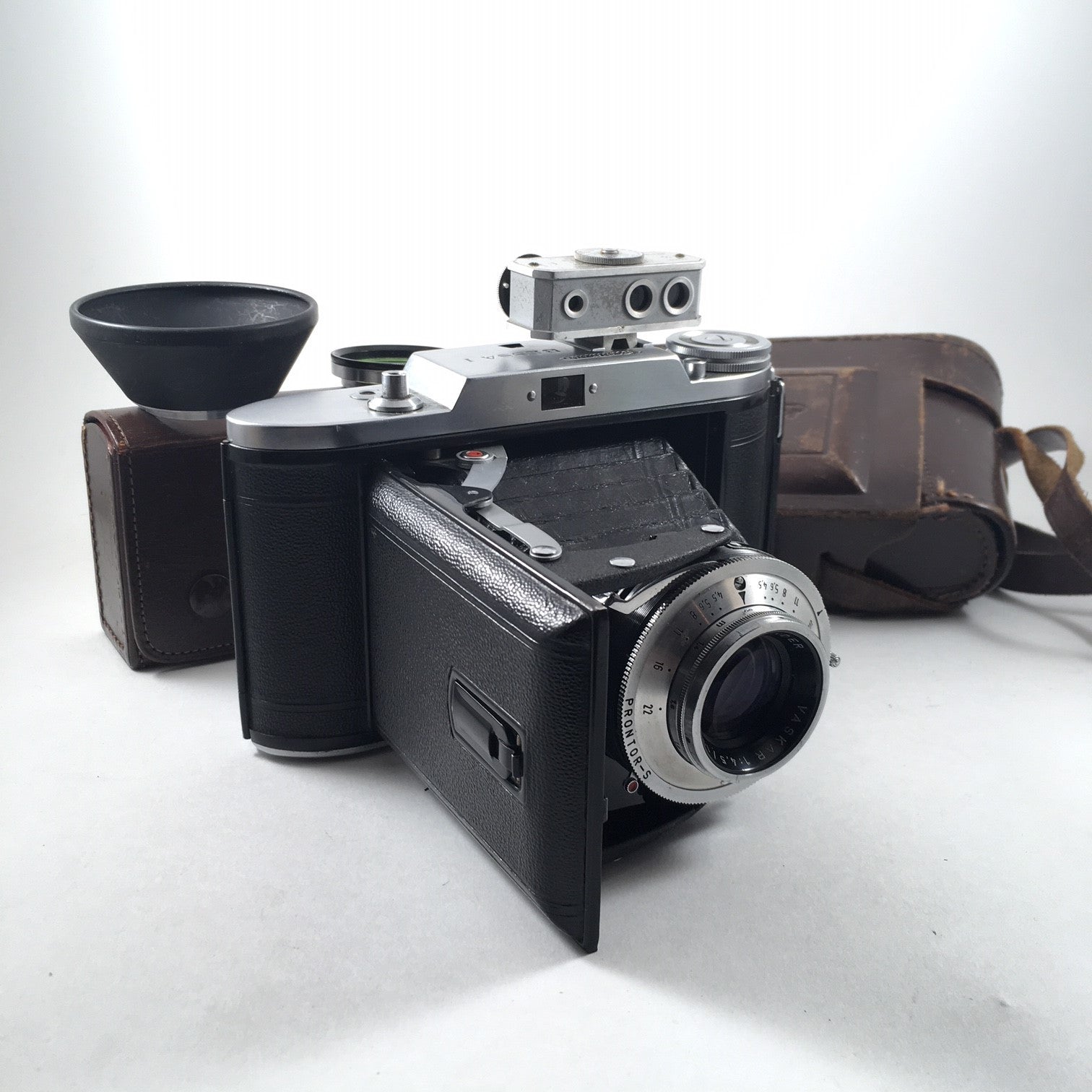 Voigtlander Bessa 1 & Vaskar 105mm 4.5