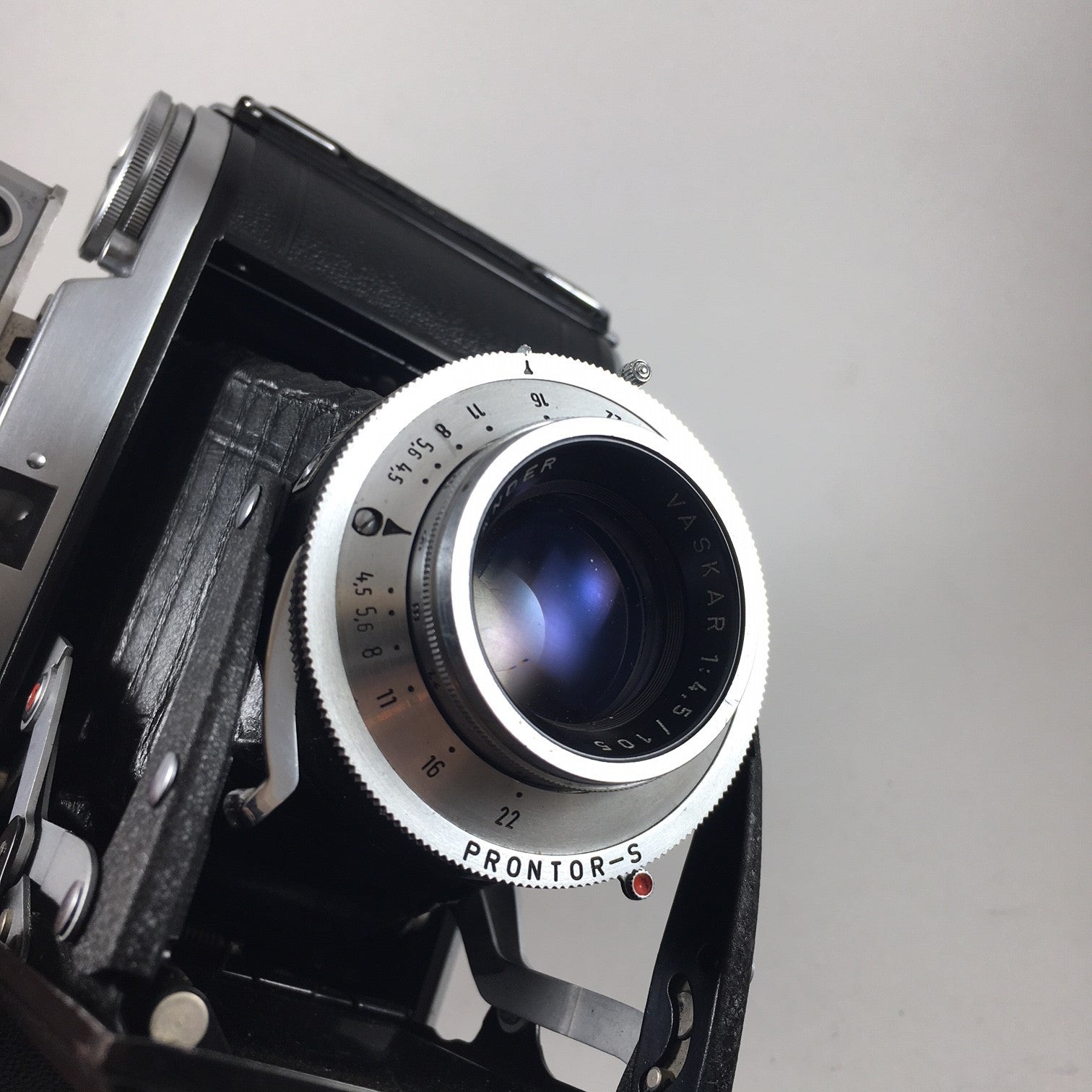 Voigtlander Bessa 1 & Vaskar 105mm 4.5