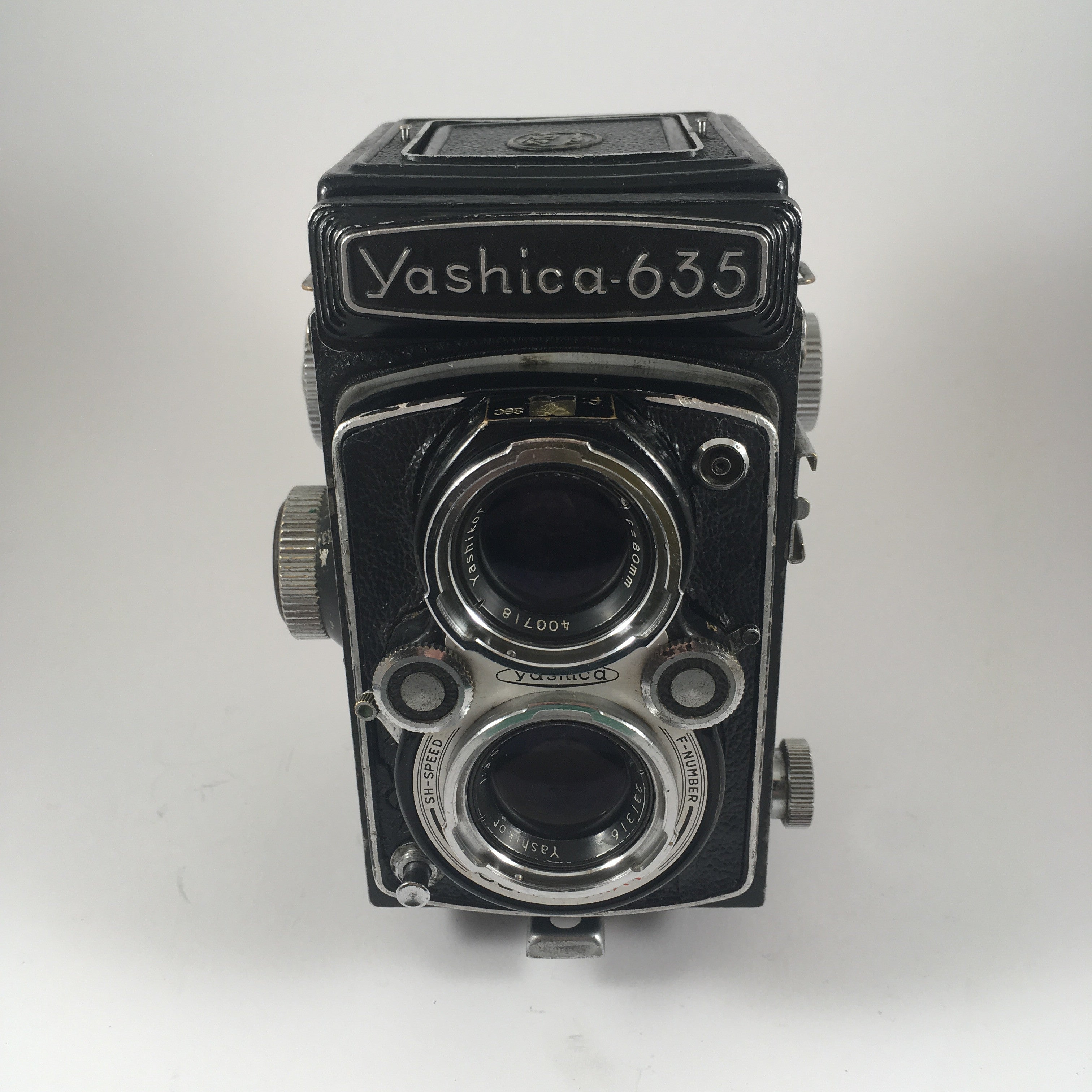 Yashica 635 & Yashikor 80mm 3.5