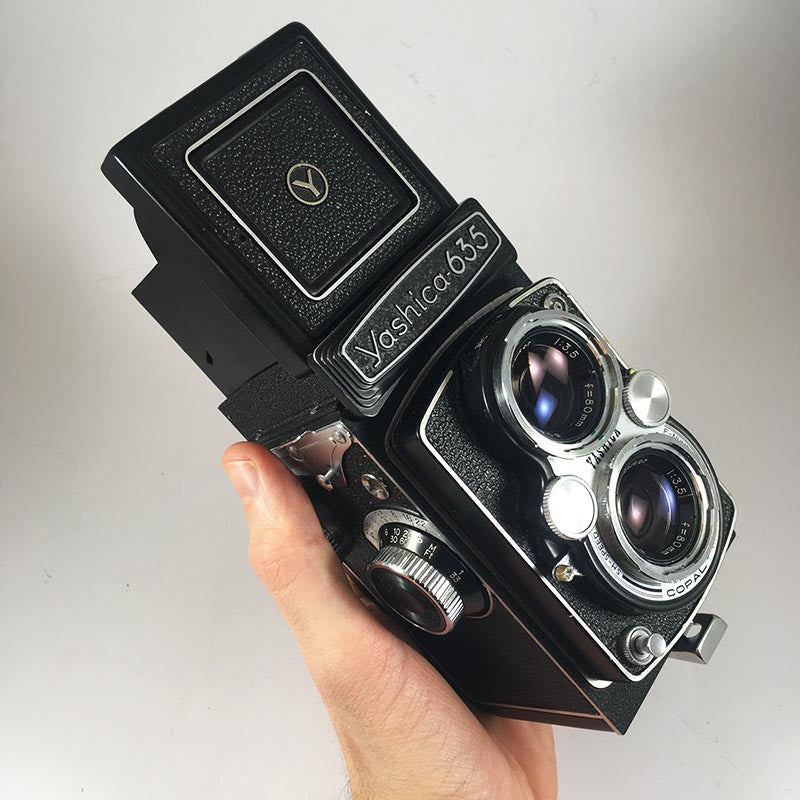 Yashica 635 & Yashikor 80mm 3.5 B