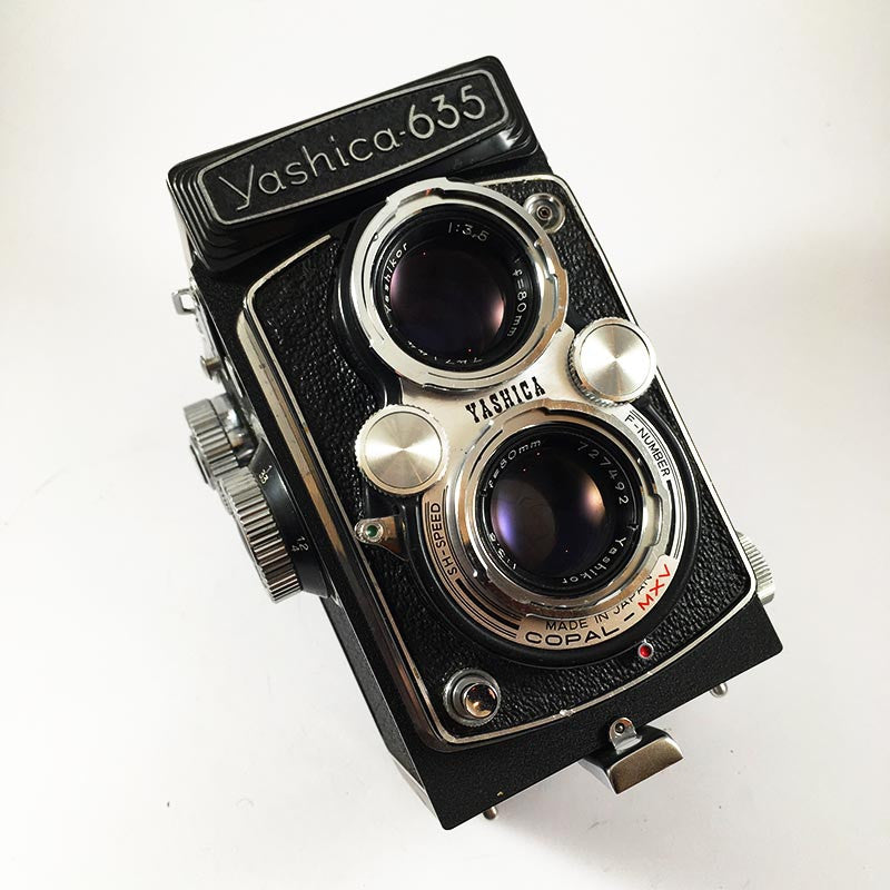 Yashica 635 & Yashikor 80mm 3.5